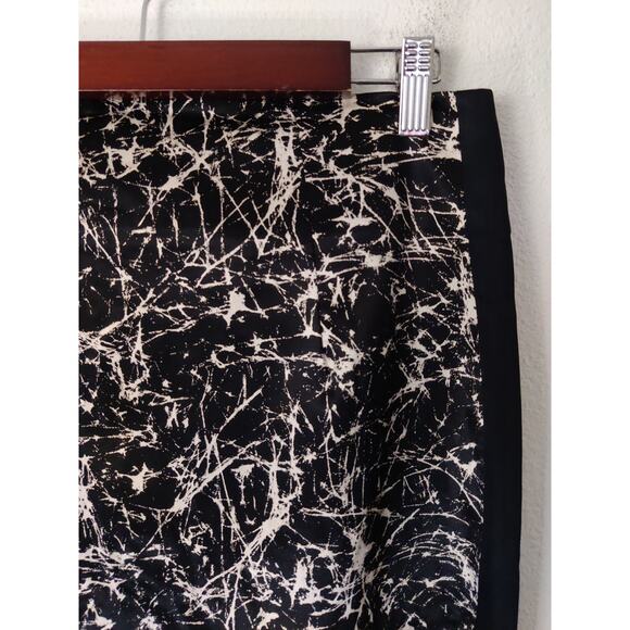 Cue Women's Black Ivory White Marble Print Contrast Stripe Pencil Skirt Size 14 - Picture 2 of 7